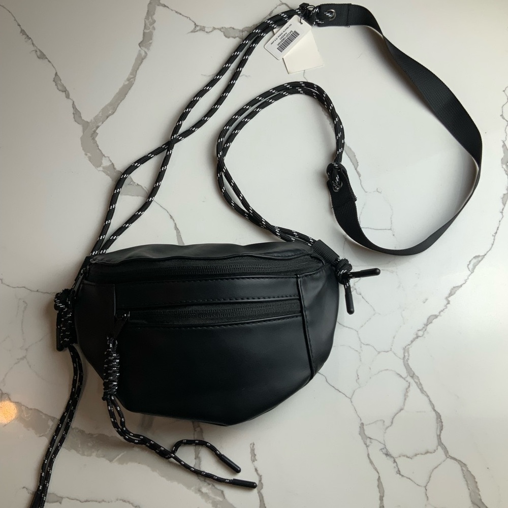Ciel Black Fanny - Crossbody Bag Faux Leather